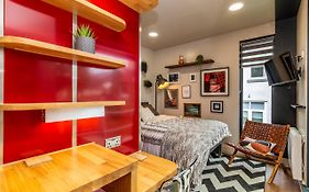Romantic Getaway Studio Pods Close To City Centre With Free Wifi